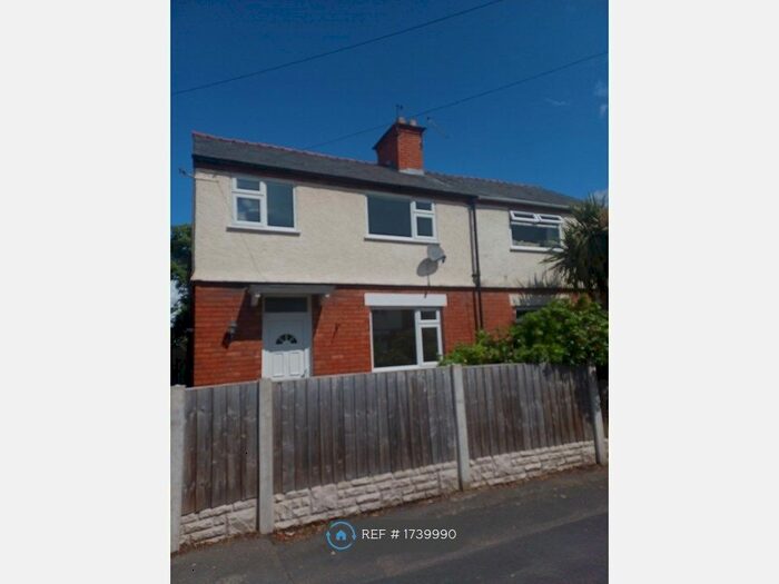 3 Bedroom Semi-Detached House To Rent In Dudleston Road, Ellesmere Port, CH66