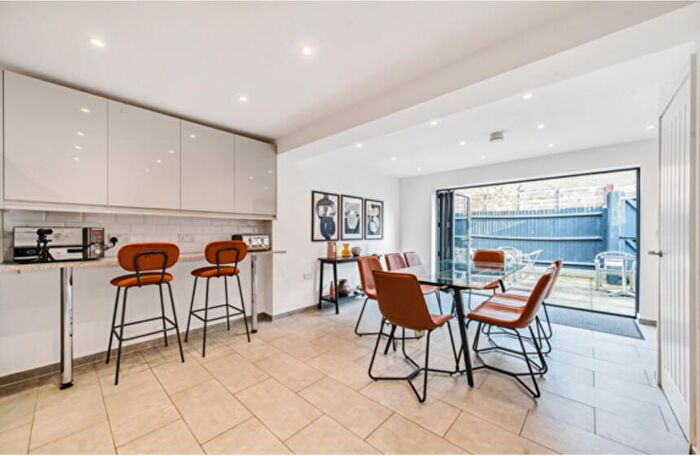 5 Bedroom End Of Terrace House To Rent In Outram Place, Arthouse, N1