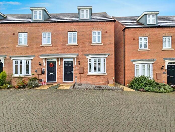 3 Bedroom End Of Terrace House For Sale In Hall Lane, Drakelow, Burton-on-Trent, Derbyshire, DE15
