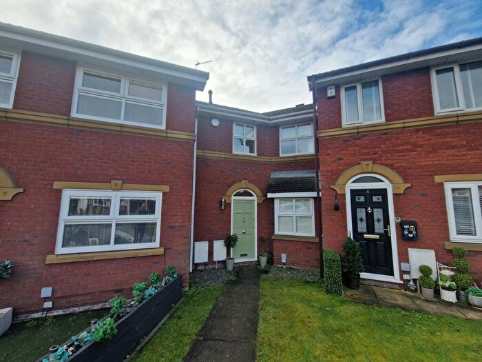 3 Bedroom Town House To Rent In Hollins Mews, Unsworth, Bury, BL9