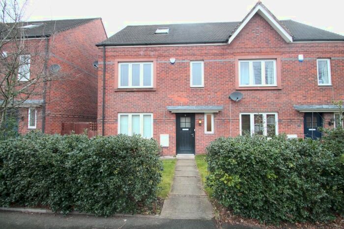 5 Bedroom Semi-Detached House To Rent In Turnbull Road, West Timperley, Timperley, WA14