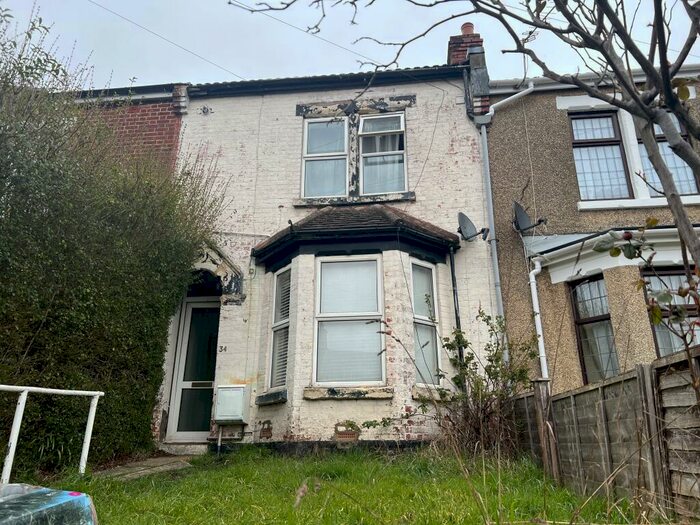 2 Bedroom Flat To Rent In Broadlands Road, SO17