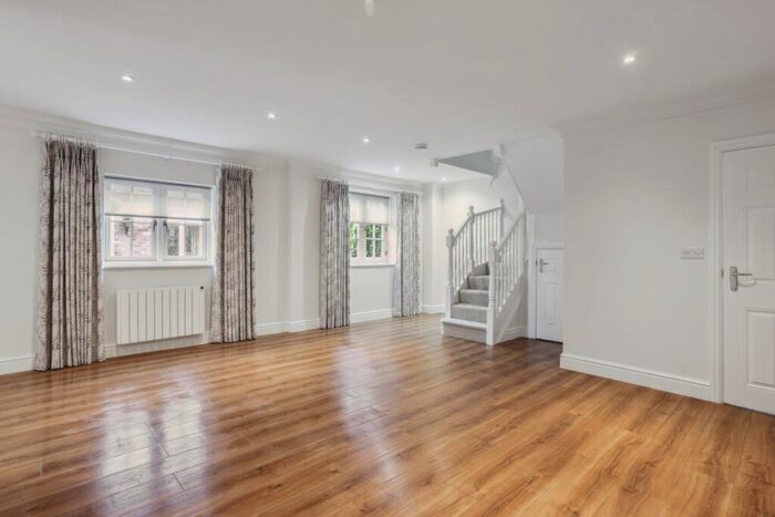 1 Bedroom Flat To Rent In Hatchet Lane Winkfield, SL4