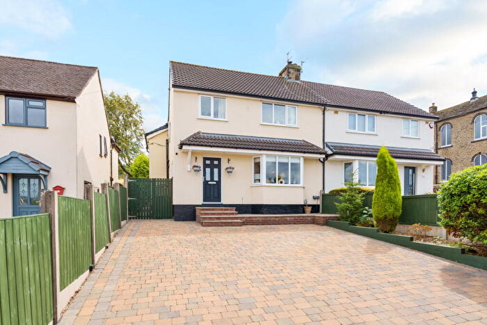 4 Bedroom Semi Detached House For Sale In Glossop Road, Charlesworth, SK13