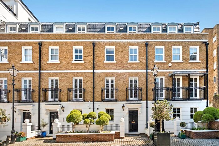 4 Bedroom Flat For Sale In Devonshire Place, Kensington Green, W8