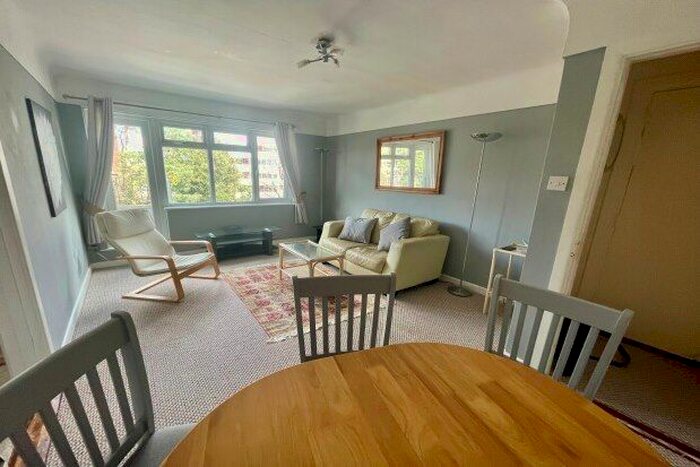 1 Bedroom Flat To Rent In Berkley Manor, Poole, BH12