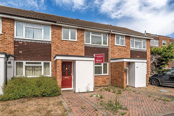 3 Bedroom Terraced House For Sale In Willowhayne Drive, Walton-On-Thames, KT12