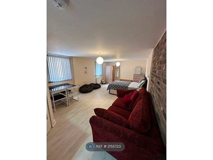 Studio To Rent In Tetlow Street, Liverpool, L4