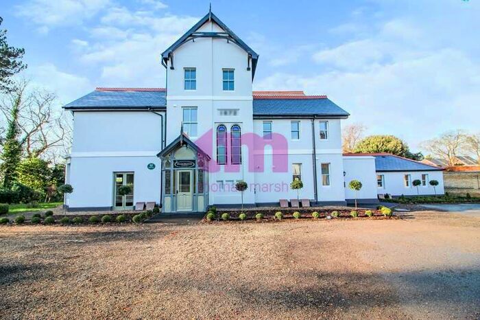 1 Bedroom Flat To Rent In Mansion Apartments, 25 College Avenue, Grays, RM17