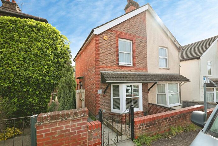 2 Bedroom Semi Detached House For Sale In Totteridge Avenue, High Wycombe, HP13