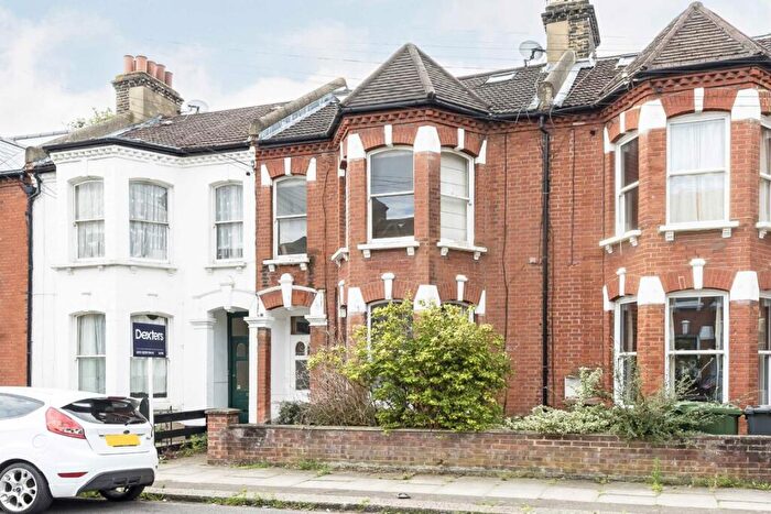 2 Bedroom Flat To Rent In Ackroyd Road, Honor Oak, SE23