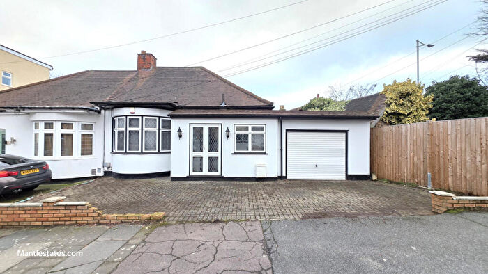 2 Bedroom Semi-Detached Bungalow For Sale In Netley Road, Newbury Park, IG2