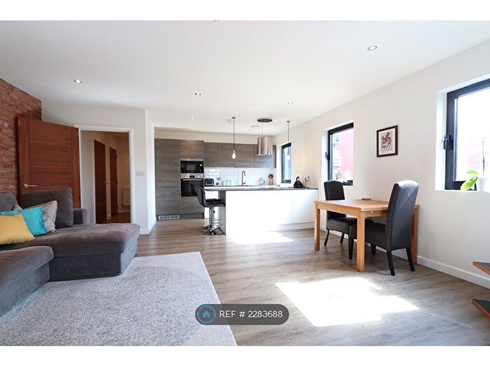 1 Bedroom Flat To Rent In The Old Police Station, Bristol, BS6