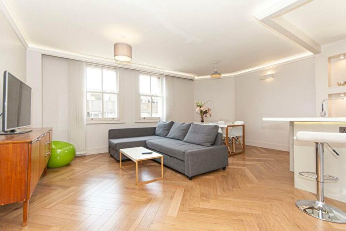 3 Bedroom Flat To Rent In Fulham Road, Fulham, SW10
