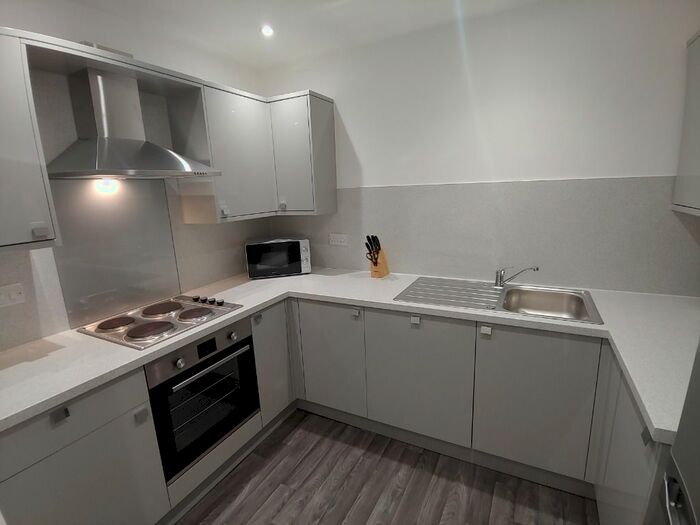 3 Bedroom Flat To Rent In South Oxford Street, Newington, Edinburgh, EH8