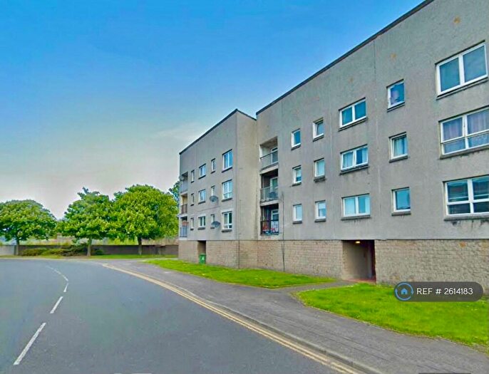 2 Bedroom Flat To Rent In Union Road, Grangemouth, FK3