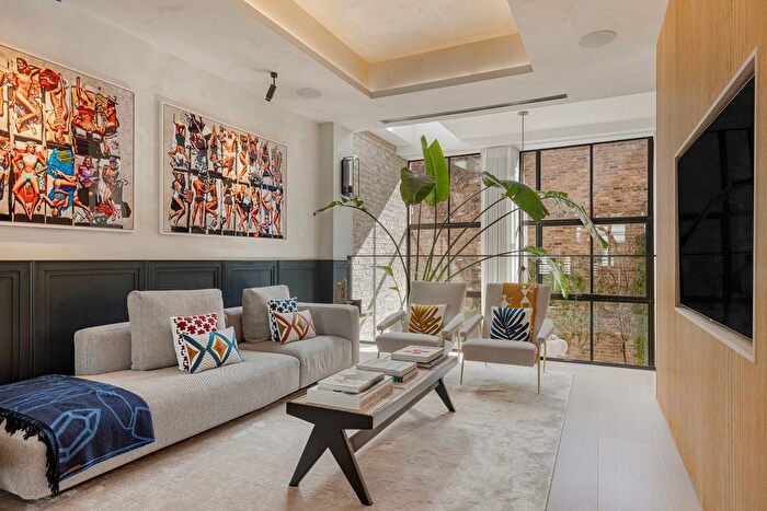 4 Bedroom Town House For Sale In Westbourne Park Road, Notting Hill, London, W11