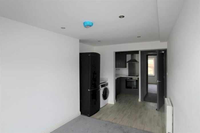 1 Bedroom Flat To Rent In Old Market Place, Ripon, North Yorkshire HG4