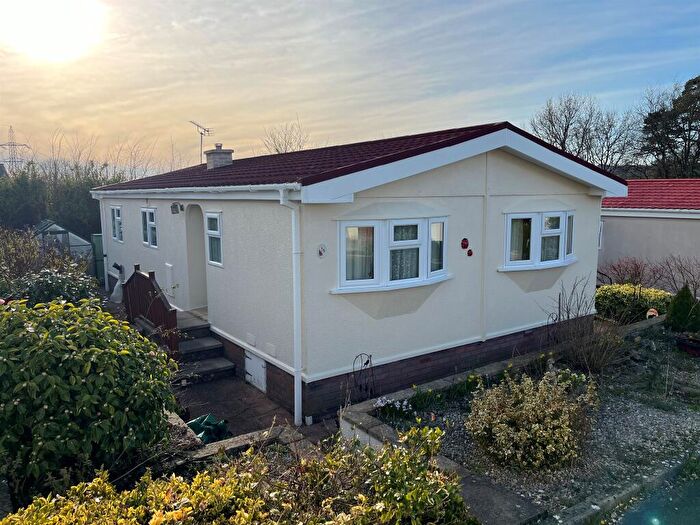 2 Bedroom Park Home For Sale In Otter Valley Park, Honiton, EX14