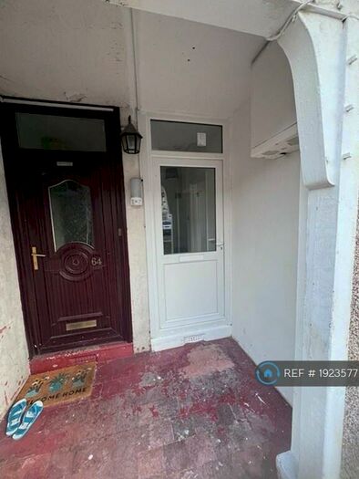 2 Bedroom Terraced House To Rent In Croppath Road, Dagenham, RM10