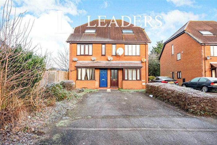 1 Bedroom Maisonette For Sale In Bergamot Gardens, Walnut Tree, Milton Keynes, MK7