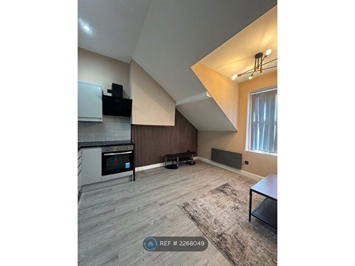 1 Bedroom Flat To Rent In Kirkstall Road, Leeds, LS4