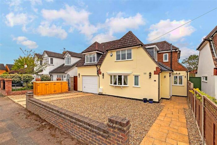 4 Bedroom Detached House To Rent In High Ash Road, Wheathampstead, Hertfordshire, AL4