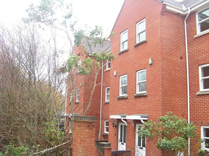 3 Bedroom Town House To Rent In Aspen Park Road, Locking Castle, BS22