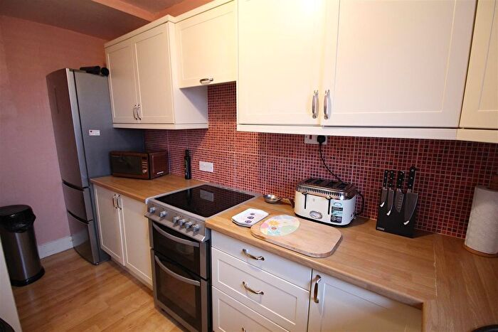 2 Bedroom Flat For Sale In Customhouse Lane, Port Glasgow, PA14