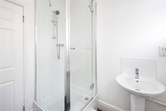 1 Bedroom Flat To Rent In Holloway Road, Holloway, London, N7
