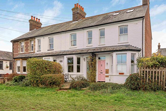 3 Bedroom Property For Sale In East Common, Harpenden, AL5