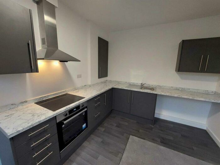 1 Bedroom Flat To Rent In Unicorn Hill, Redditch, B97