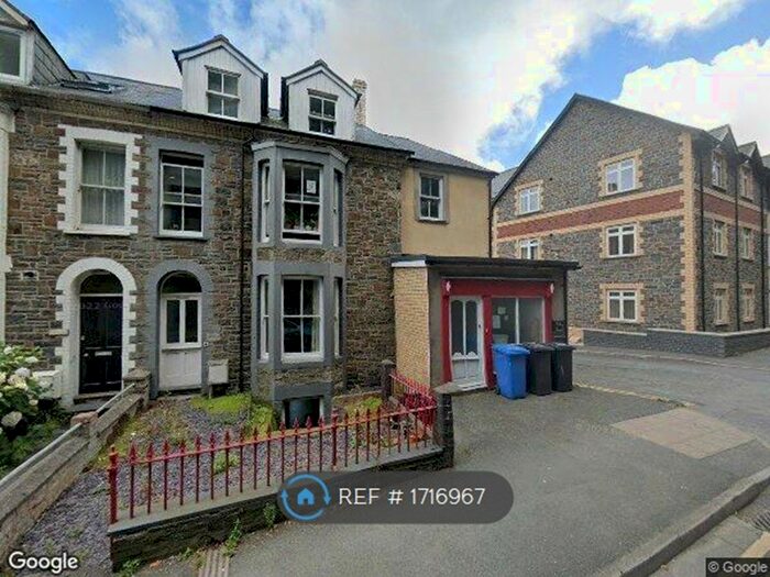 3 Bedroom Terraced House To Rent In Llanbadarn Road, Aberystwyth, SY23