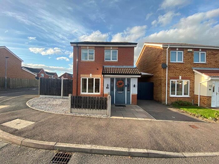 3 Bedroom Detached House For Sale In Galway Close, Royston, Barnsley, S71