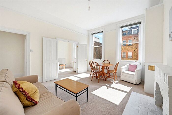 2 Bedroom Flat To Rent In Nevern Square, Earls Court, London, SW5