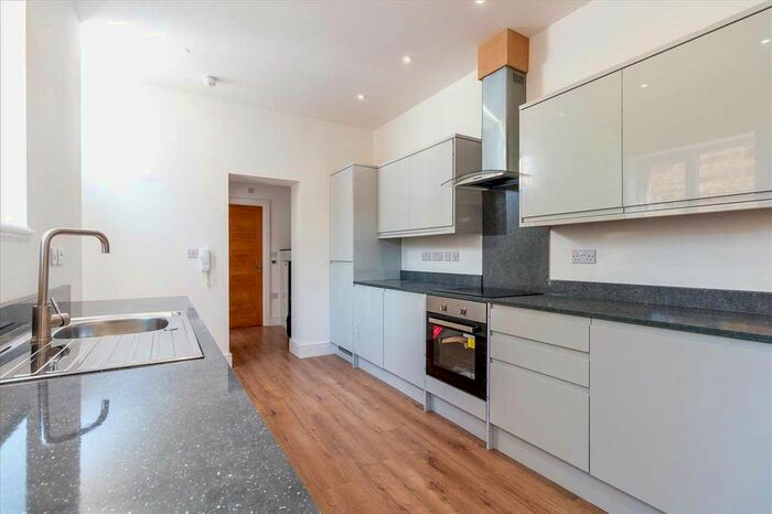 1 Bedroom Flat To Rent In High Street, Burton Latimer, Kettering, NN15