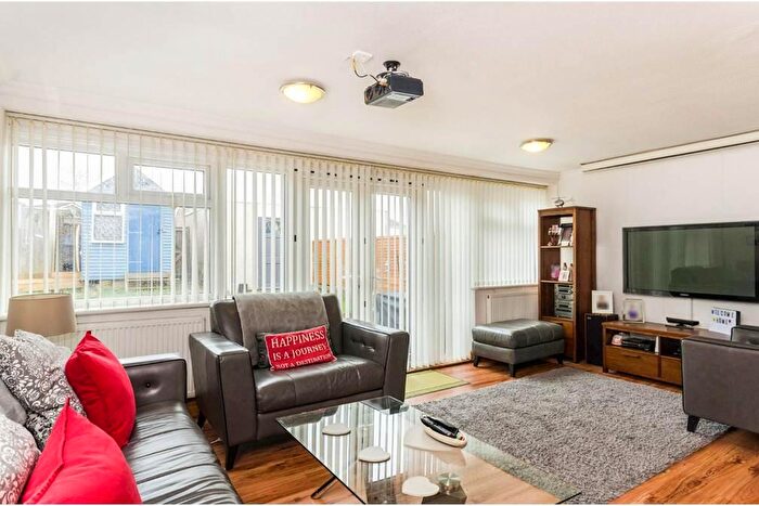 3 Bedroom House To Rent In Gray Close, Canford Heath, BH17