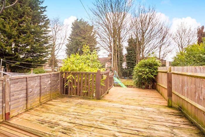 3 Bedroom Terraced House To Rent In Magpie Hall Road, Chatham, ME4