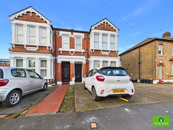 1 Bedroom Flat To Rent In Eastern Road, Romford, RM1