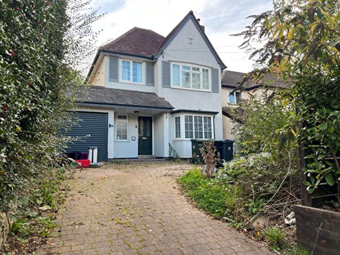 3 Bedroom Detached House For Sale In Clarence Road, Sutton Coldfield, B74