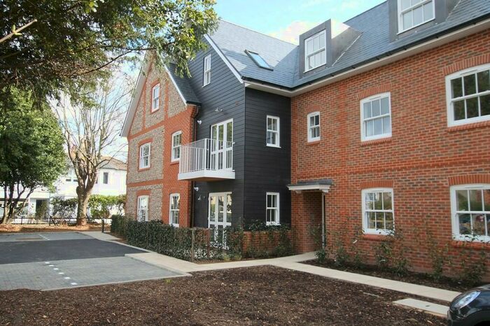 1 Bedroom Apartment To Rent In Parkfield Road, Worthing, BN13