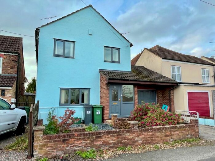 3 Bedroom Link Detached House For Sale In The Common, Berkeley Heath, Berkeley, GL13