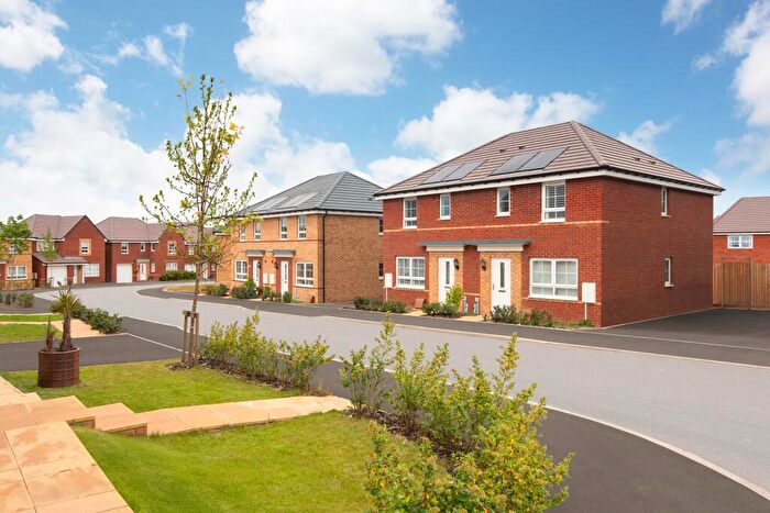 3 Bedroom End Of Terrace House For Sale In Wellhouse Lane, Penistone, Barnsley, South Yorkshire, S36