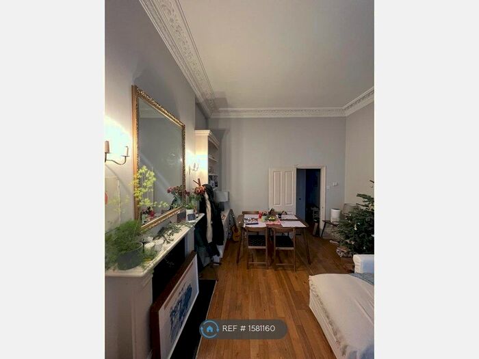 2 Bedroom Flat To Rent In Claverton Street, London, SW1V