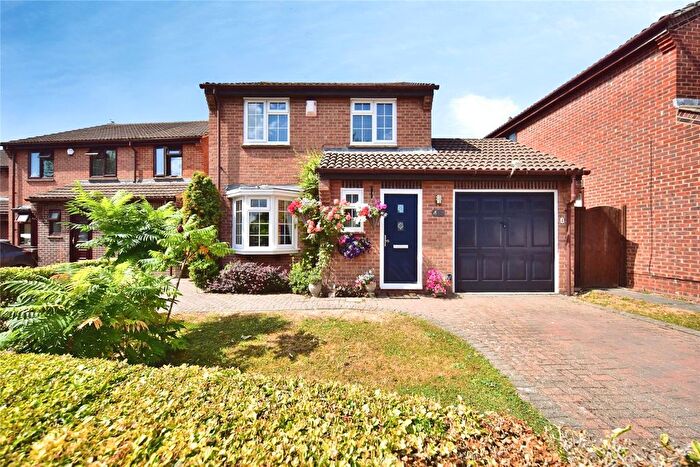 3 Bedroom Detached House For Sale In Glamis Close, Chatham, Kent, ME5