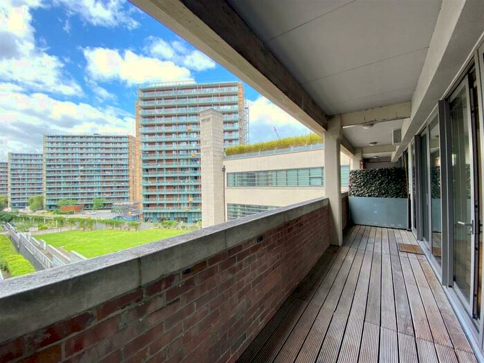 2 Bedroom Apartment To Rent In The Boxworks, Worsley Street, Manchester, M15