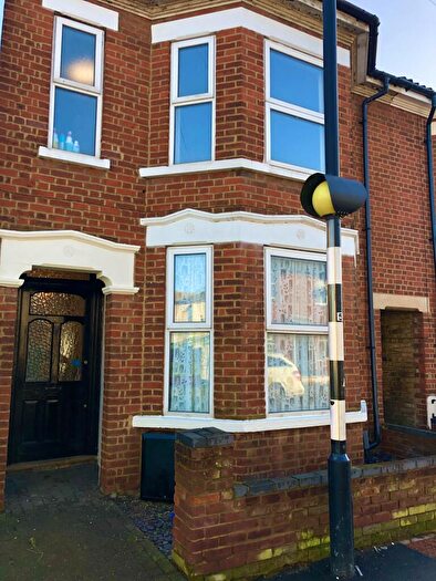 3 Bedroom House To Rent In Wing Road, Leighton Buzzard, LU7