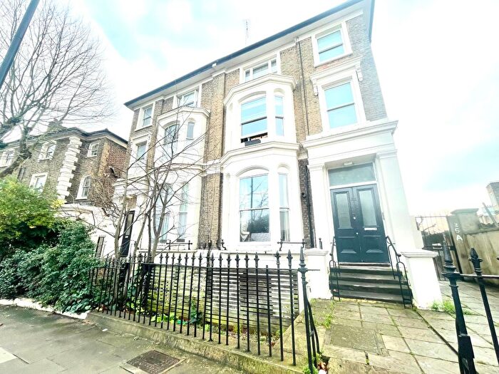 3 Bedroom Flat To Rent In A St. John's Grove, London, N19
