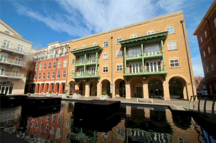 2 Bedroom Apartment To Rent In Vista Heights, Dickens Heath, Solihull, West Midlands, B90