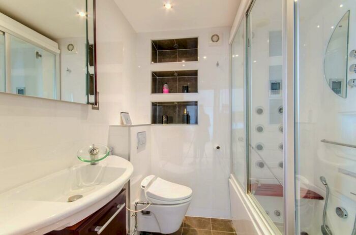 1 Bedroom Flat To Rent In St Johns Wood Road, St John's Wood, London, NW8